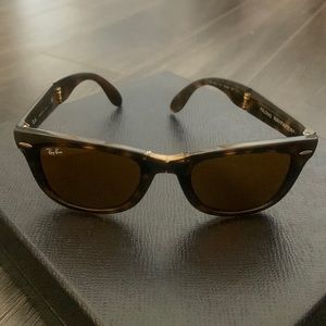 Ray Ban tortoise shell folding wayfarer sunglasses